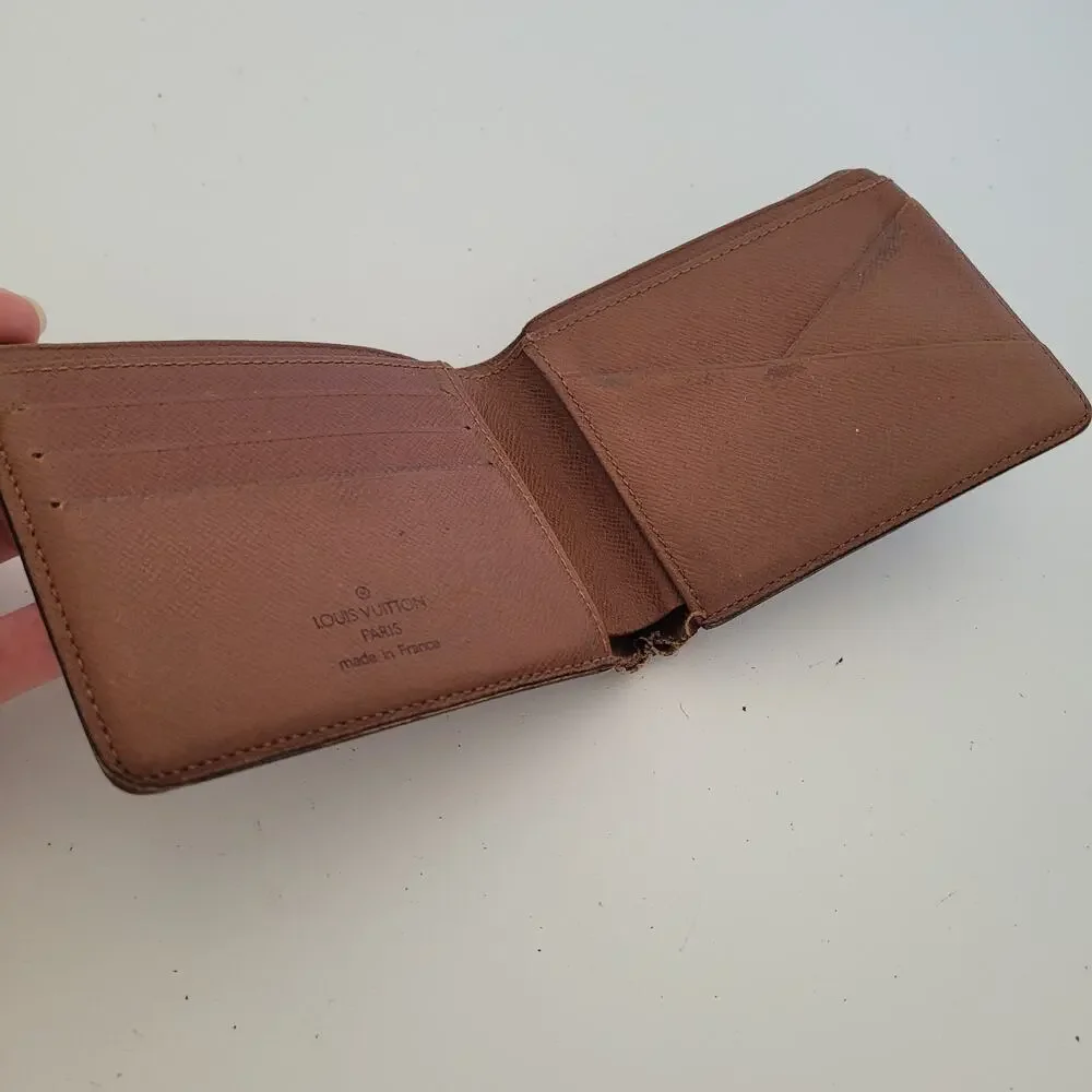 Vintage Louis Vuitton Men's LV Brown Bi-Fold Leather Wallet Monogram Card Bill